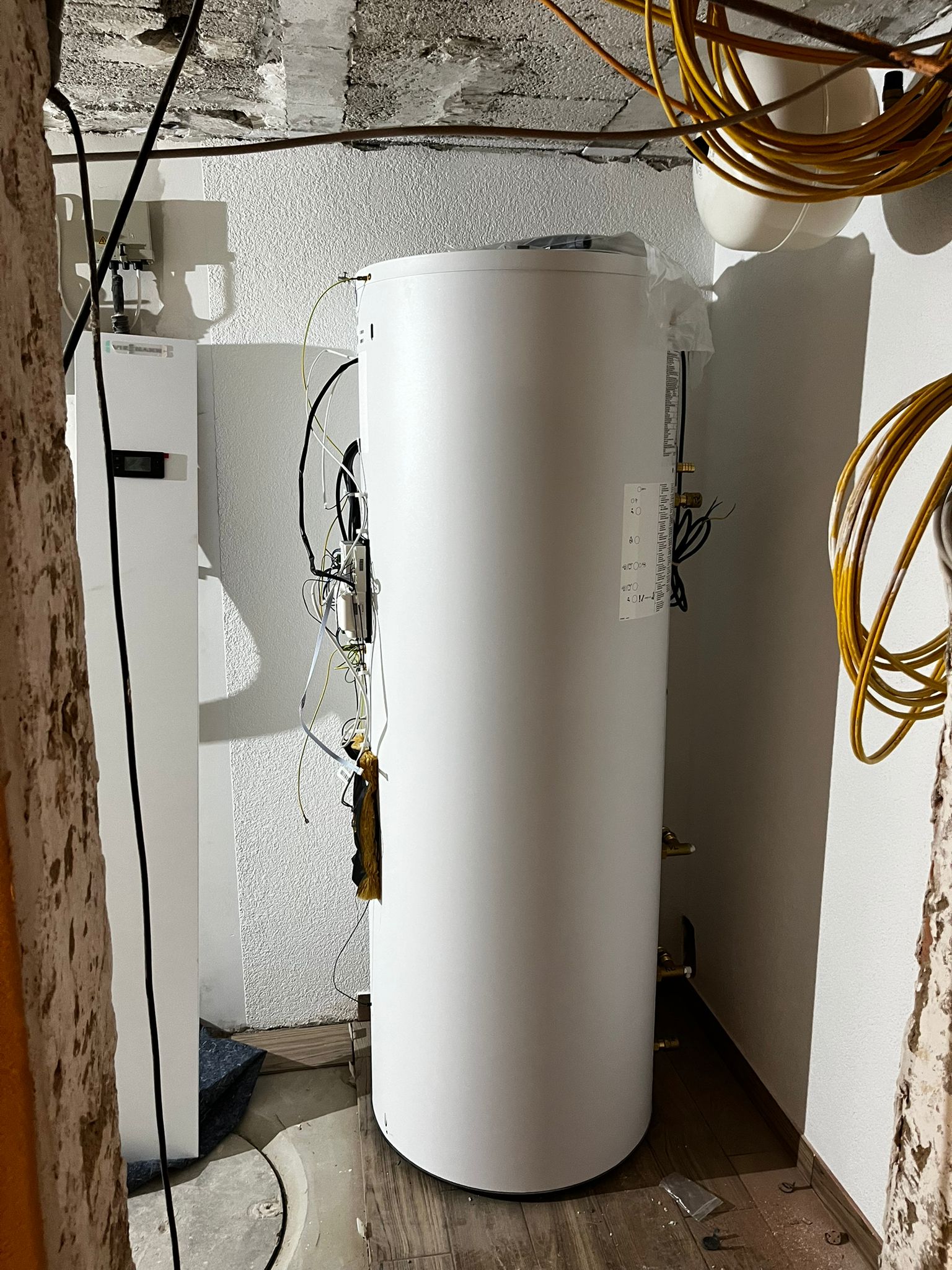 7a240ded-6aa3-4dc7-89ce-e9912f04fb68